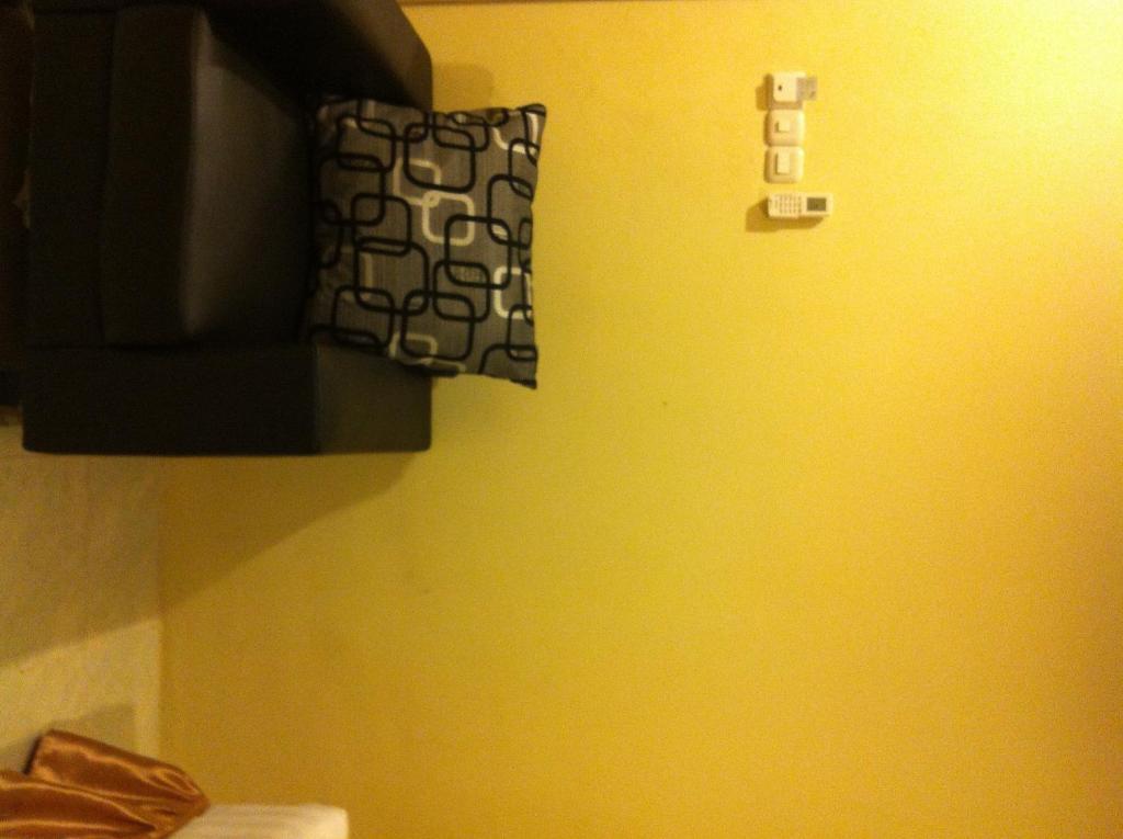 Biringkanya Hotel Paramount חדר תמונה